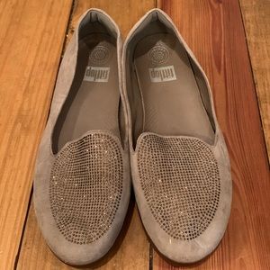 Beige loafers with rose gold sparkles on top